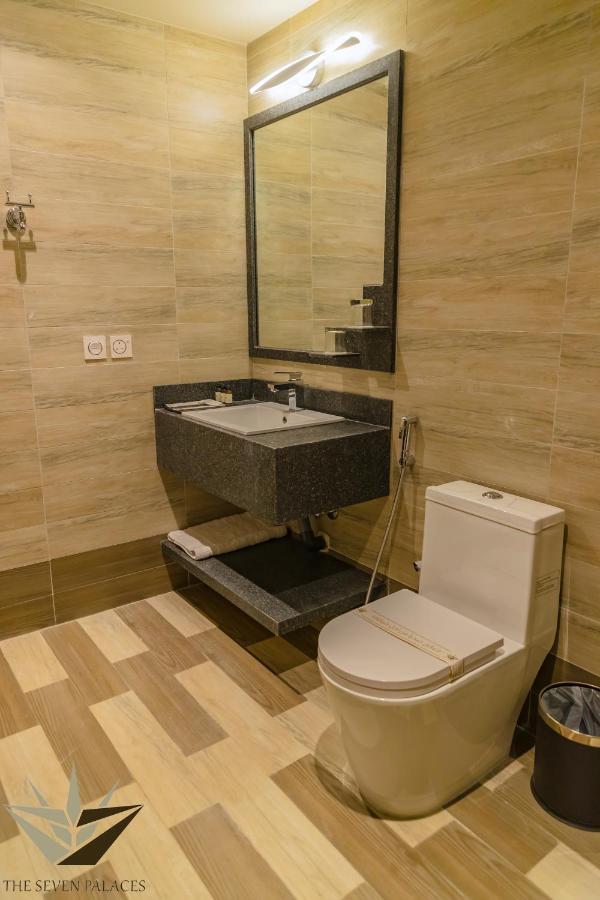 Ḩafar al Bāţin Seven Palaces Hotel מראה חיצוני תמונה