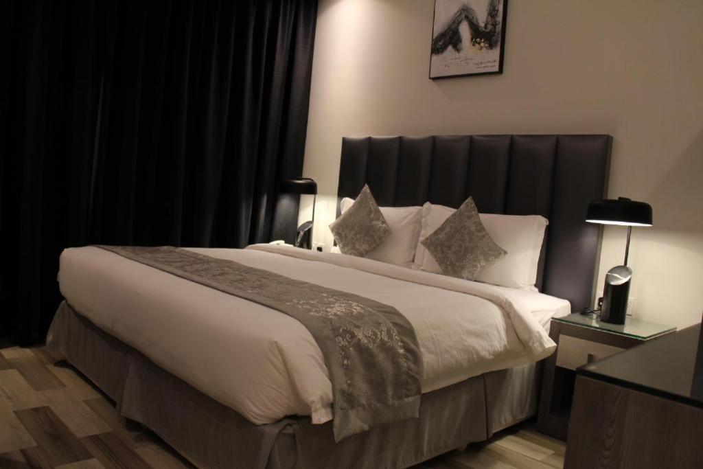 Ḩafar al Bāţin Seven Palaces Hotel מראה חיצוני תמונה